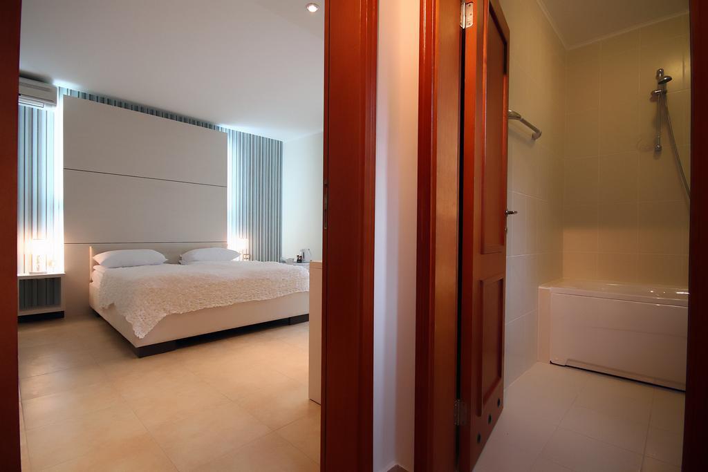 Domador Rooms & Apartments Bečići Ngoại thất bức ảnh